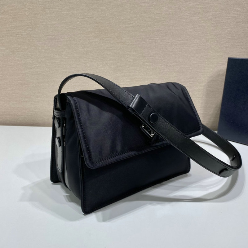 FASH Prada Bag 2112YZ0084