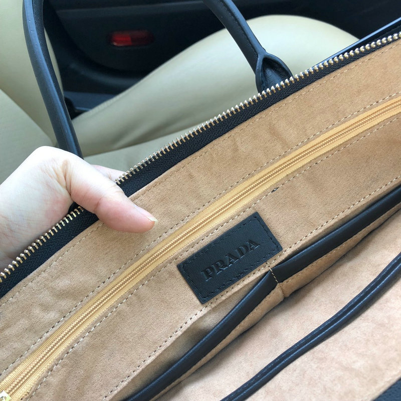 FASH Prada Bag 2112YZ0097