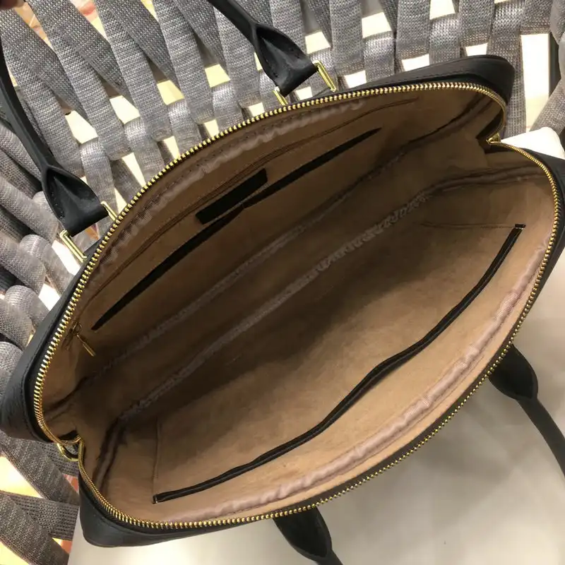 Cheap Gucci Bag 2112YZ0098