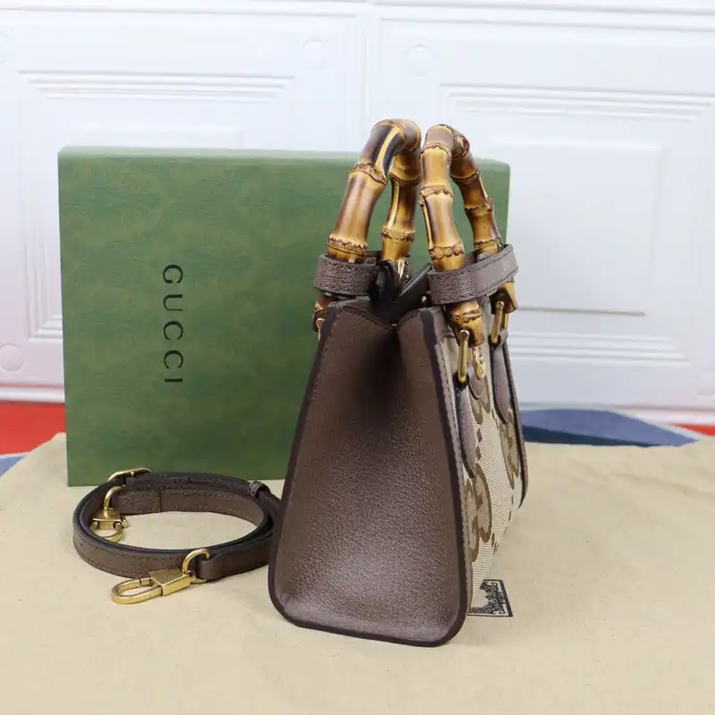 Cheap Gucci Bag 2112YZ0127