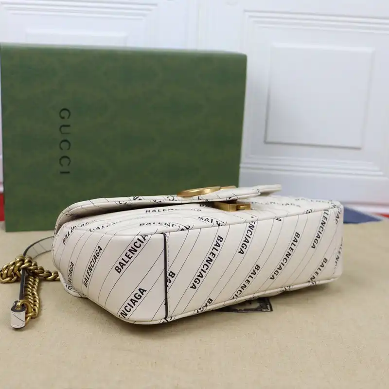 Cheap Gucci Bag 2112YZ0128