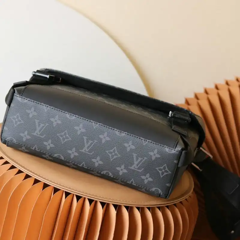 LV Bag 2112YZ0162