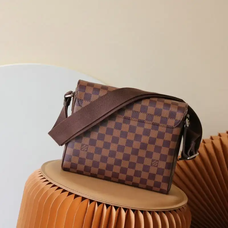 LV Bag 2112YZ0163