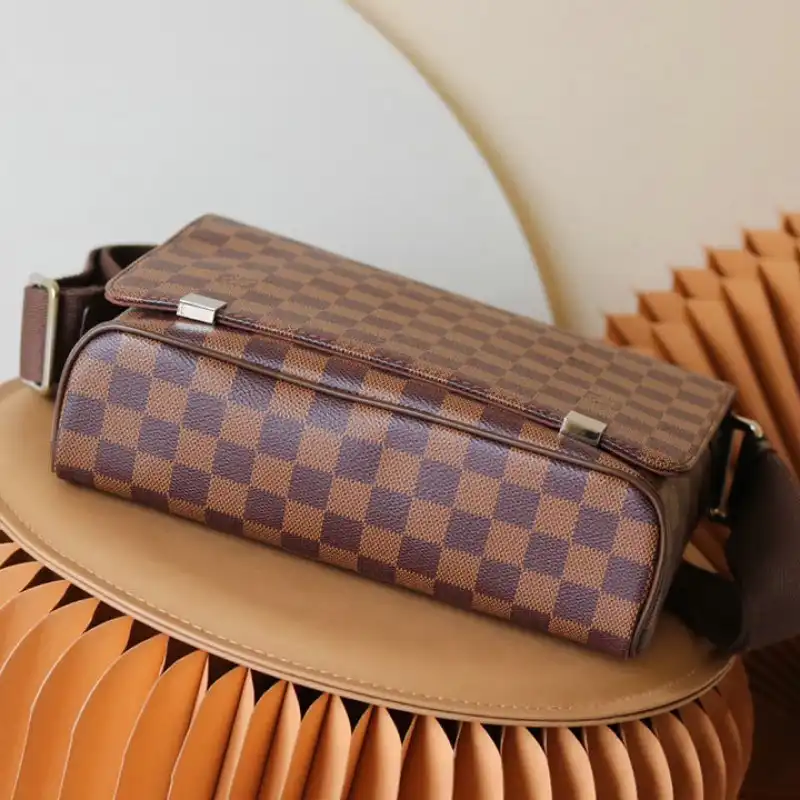 LV Bag 2112YZ0163