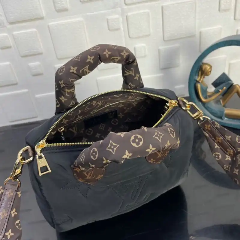 LV Bag 2201DJ0002