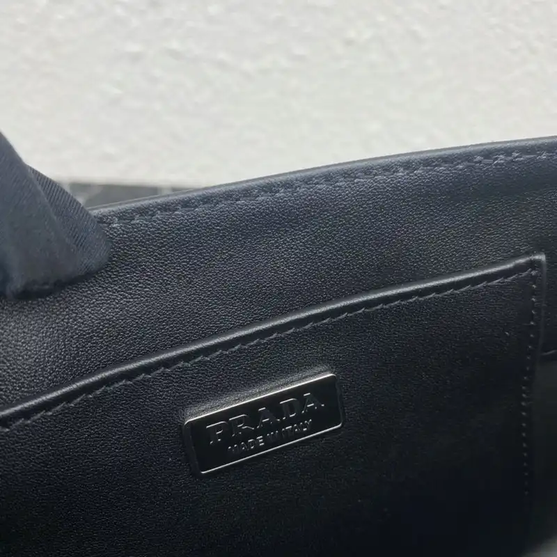 Prada Bag 2201DJ0005