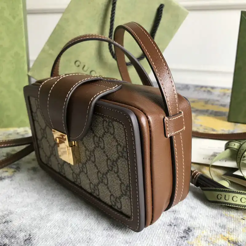 Gucci Bag 2201DJ0011