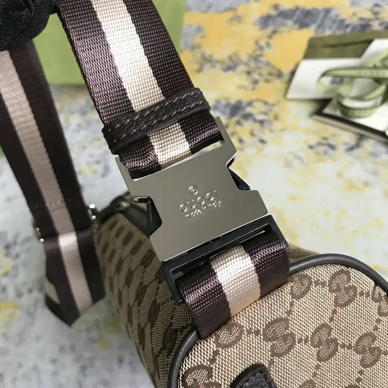 FASH Gucci Bag 2201DJ0024