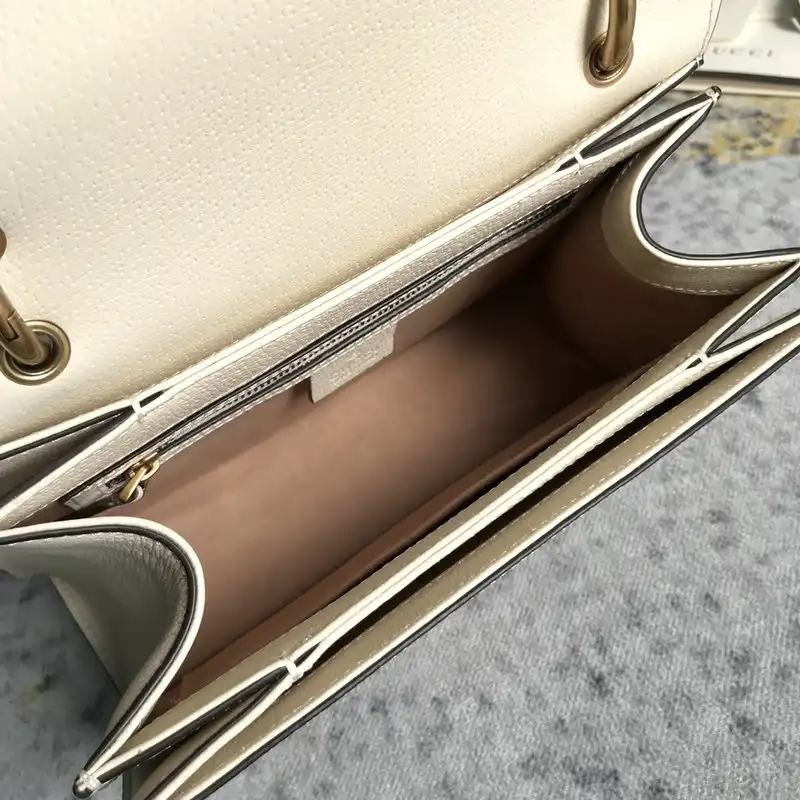 Gucci Bag 2201DJ0033