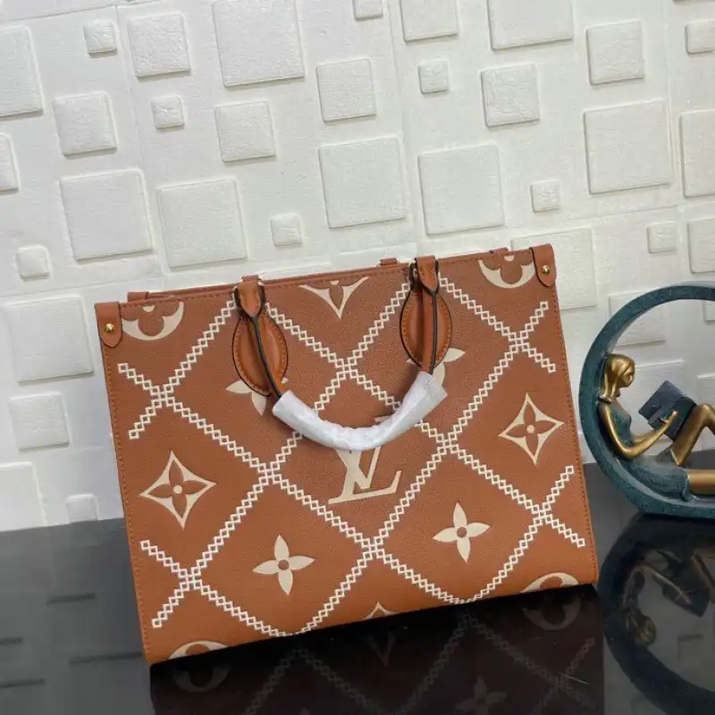 LV Bag 2201DJ0057