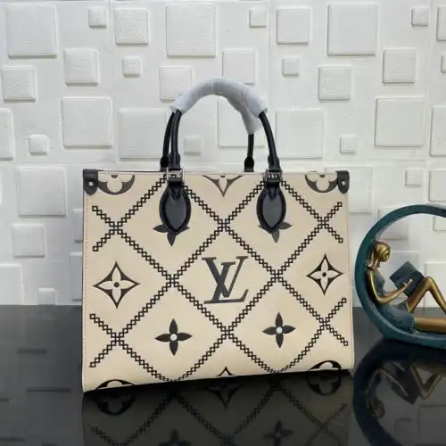 LV Bag 2201DJ0058