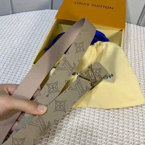 LV Belts 2201XA0015