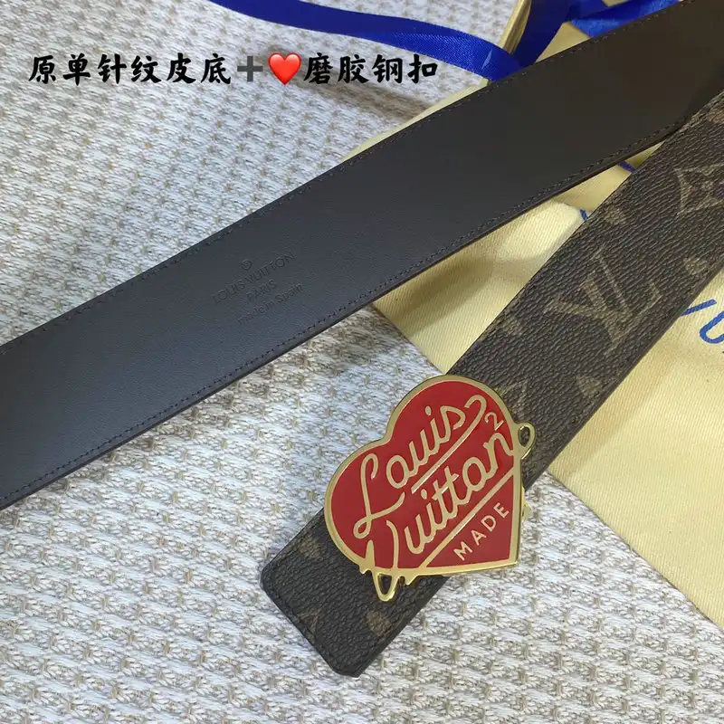 LV Belts 2201XA0066