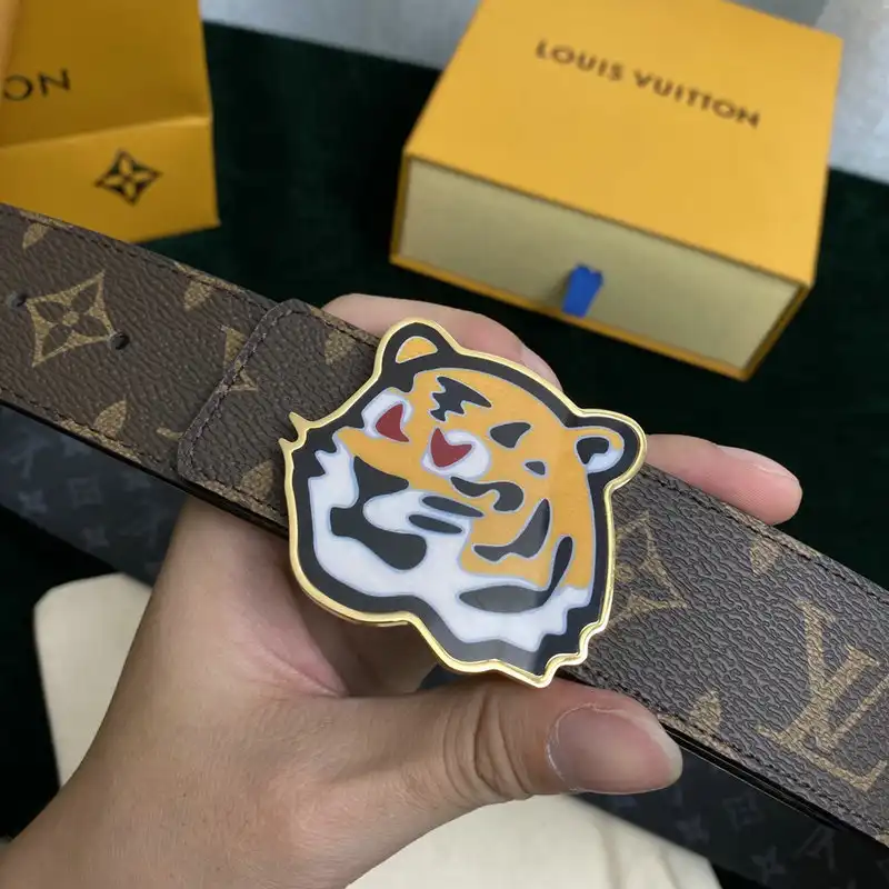 LV Belts 2201XA0067