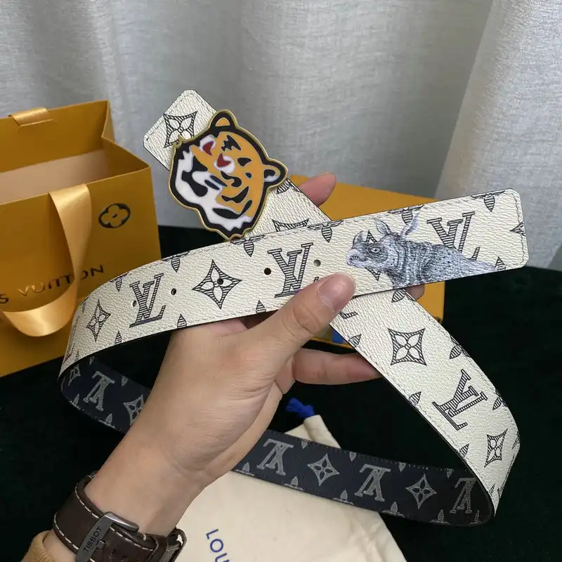 LV Belts 2201XA0068