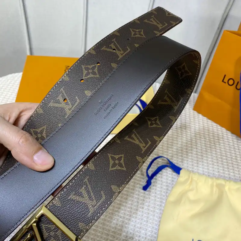 LV Belts 2201XA0082