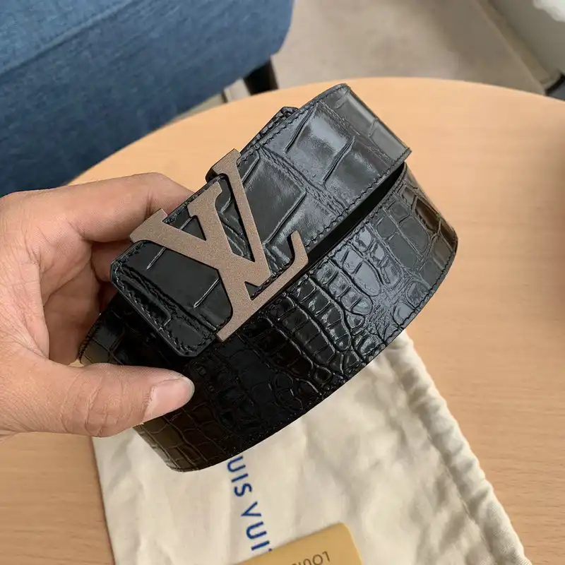 LV Belts 2201XA0090