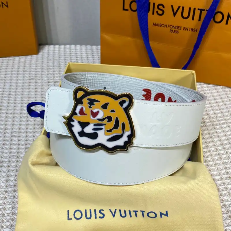 LV Belts 2201XA0133