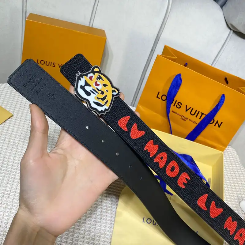 LV Belts 2201XA0135