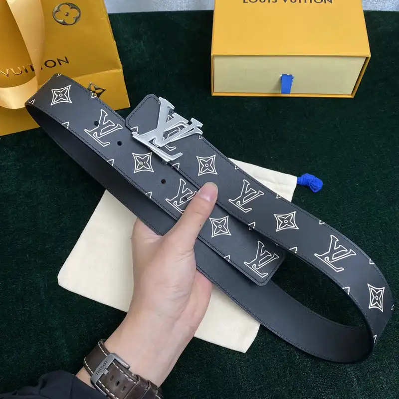 LV Belts 2201XA0137