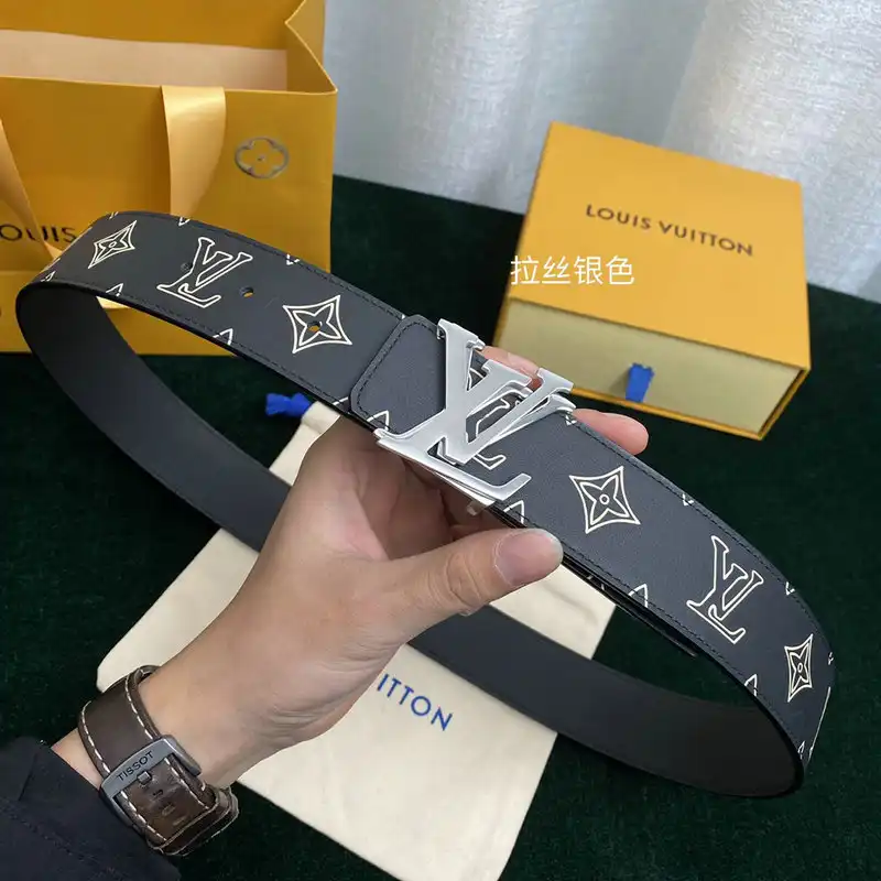 LV Belts 2201XA0137