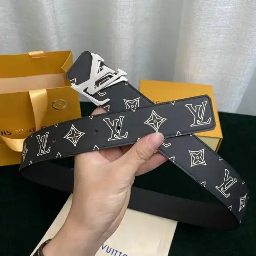 LV Belts 2201XA0137