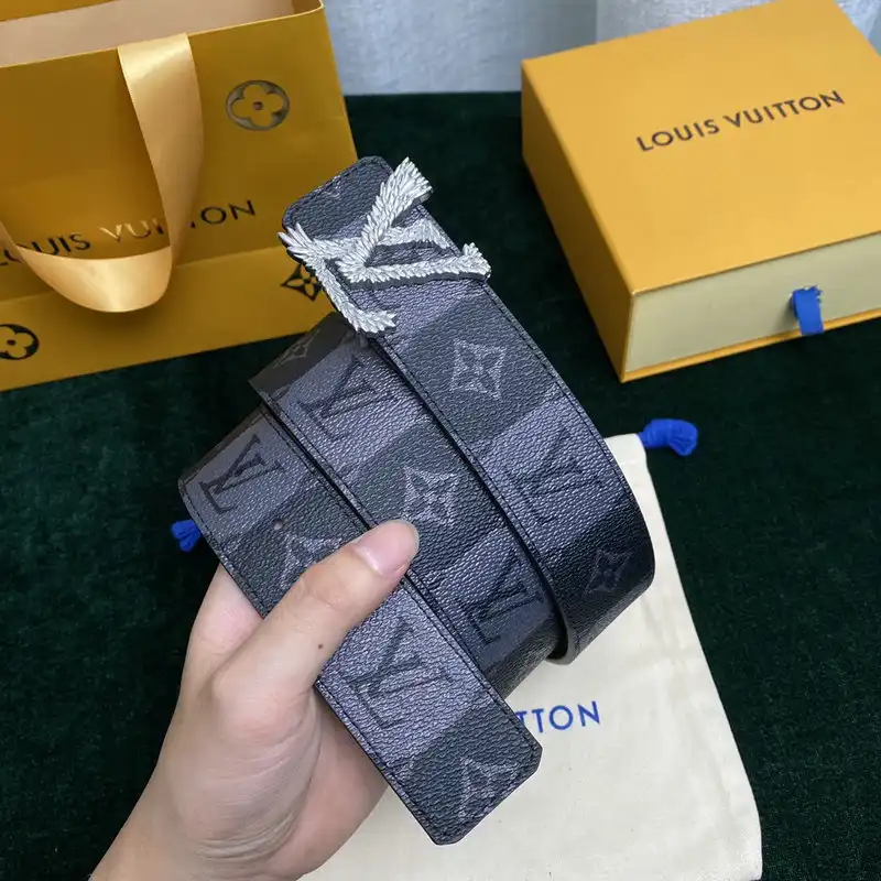 LV Belts 2201XA0202