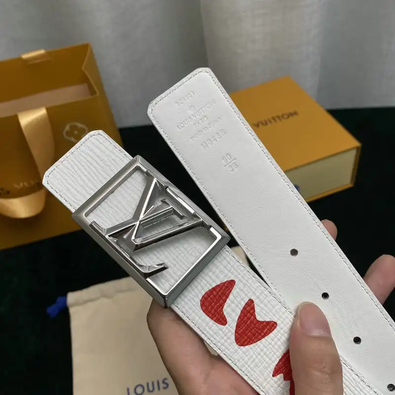 LV Belts 2201XA0233