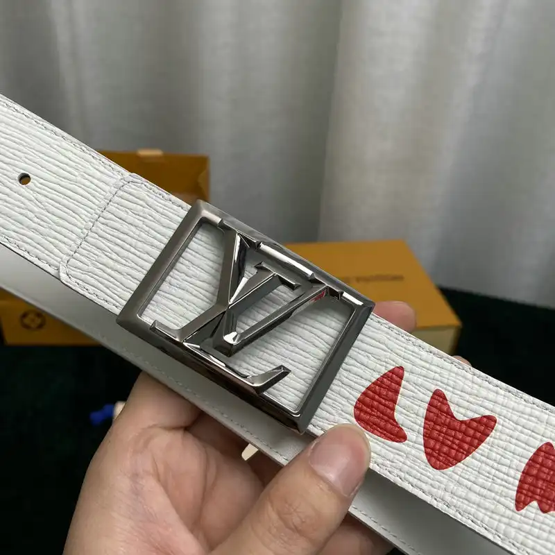 LV Belts 2201XA0234