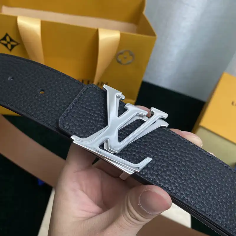 LV Belts 2201XA0256