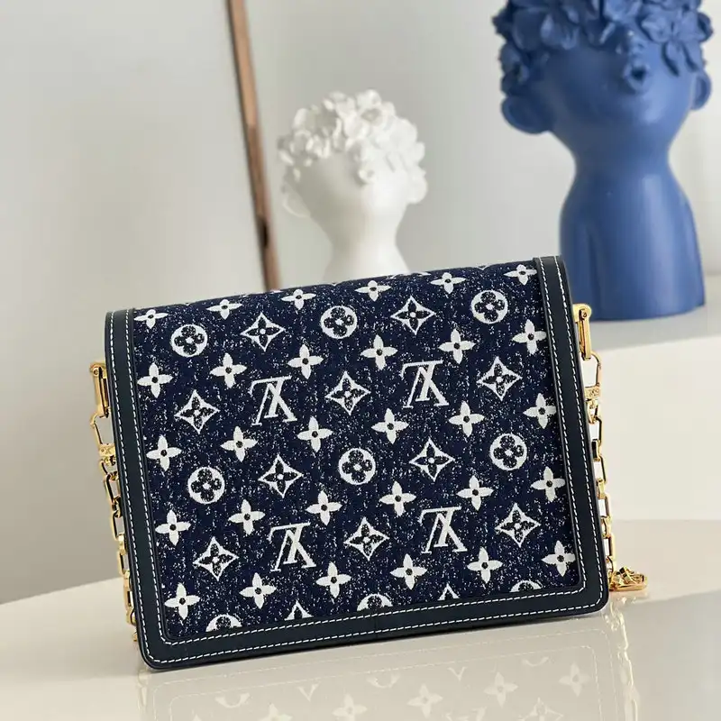 Fashionrepsfam ru LV Bag 2201YA0004