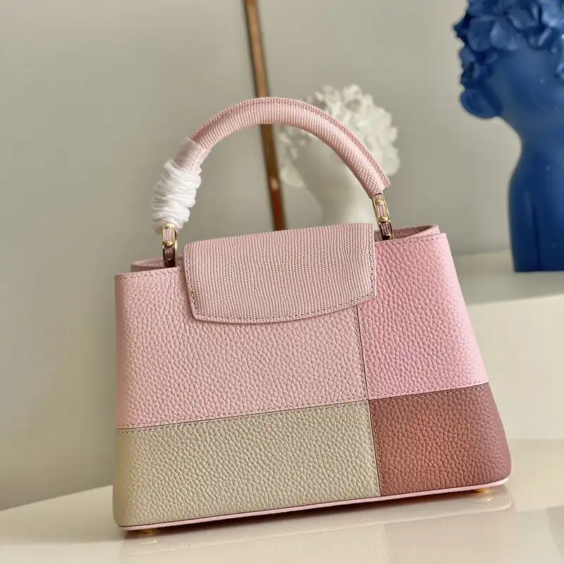 LV Bag 2201YA0012