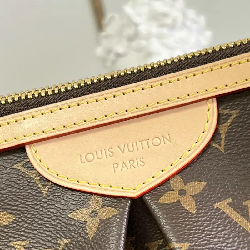 LV Bag 2201YA0016