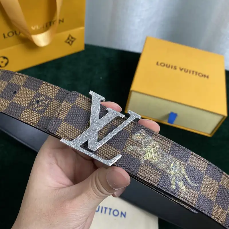 LV Belts 2202XA0011