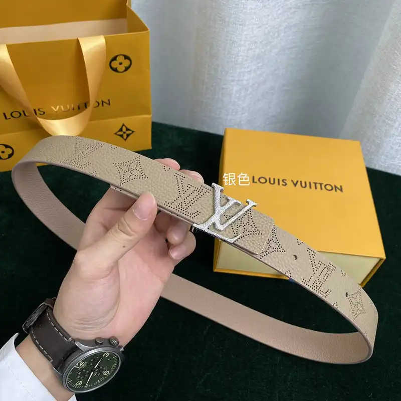 LV Belts 2202XA0052