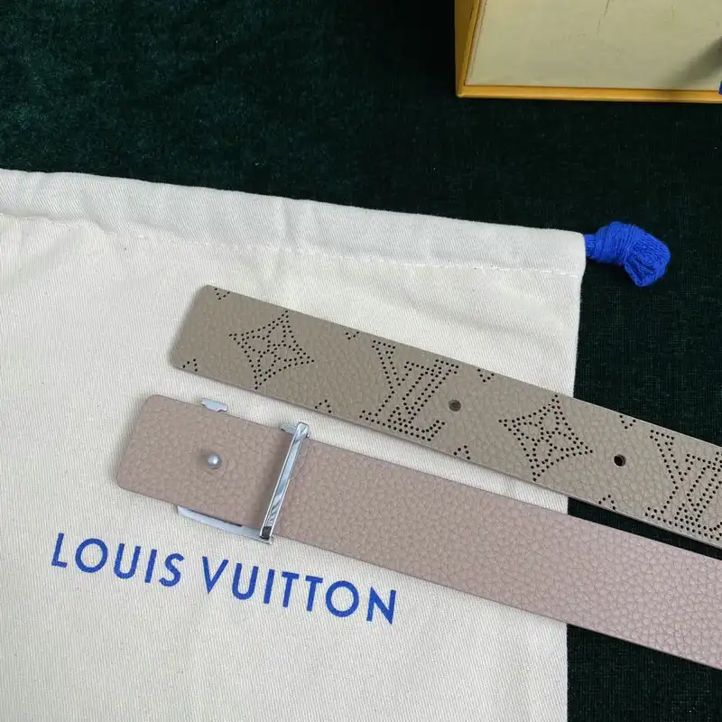 LV Belts 2202XA0052