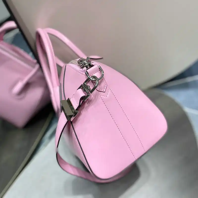 Official FashionRep Givenchy Bag 2203RF0005