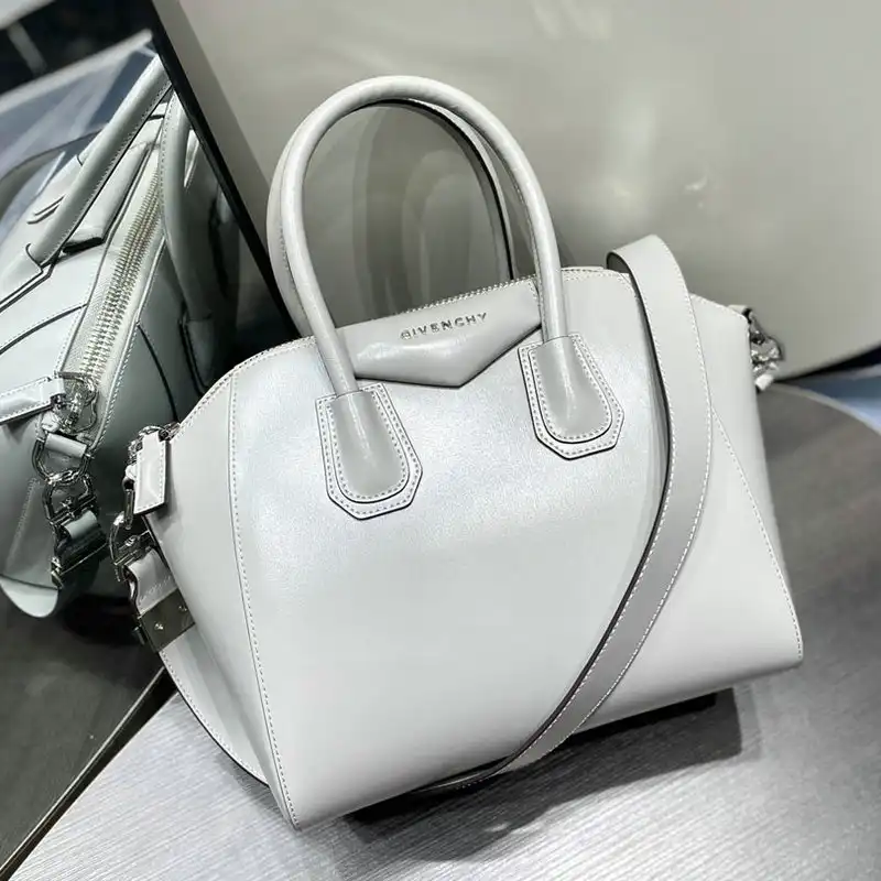 Givenchy Bag 2203RF0007