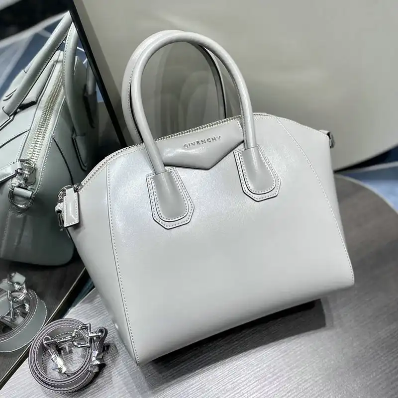 Givenchy Bag 2203RF0007