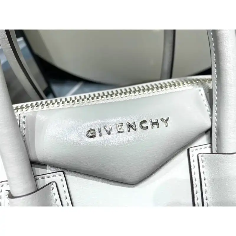 Givenchy Bag 2203RF0007