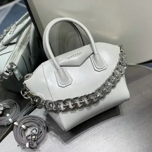 Givenchy Bag 2203RF0008