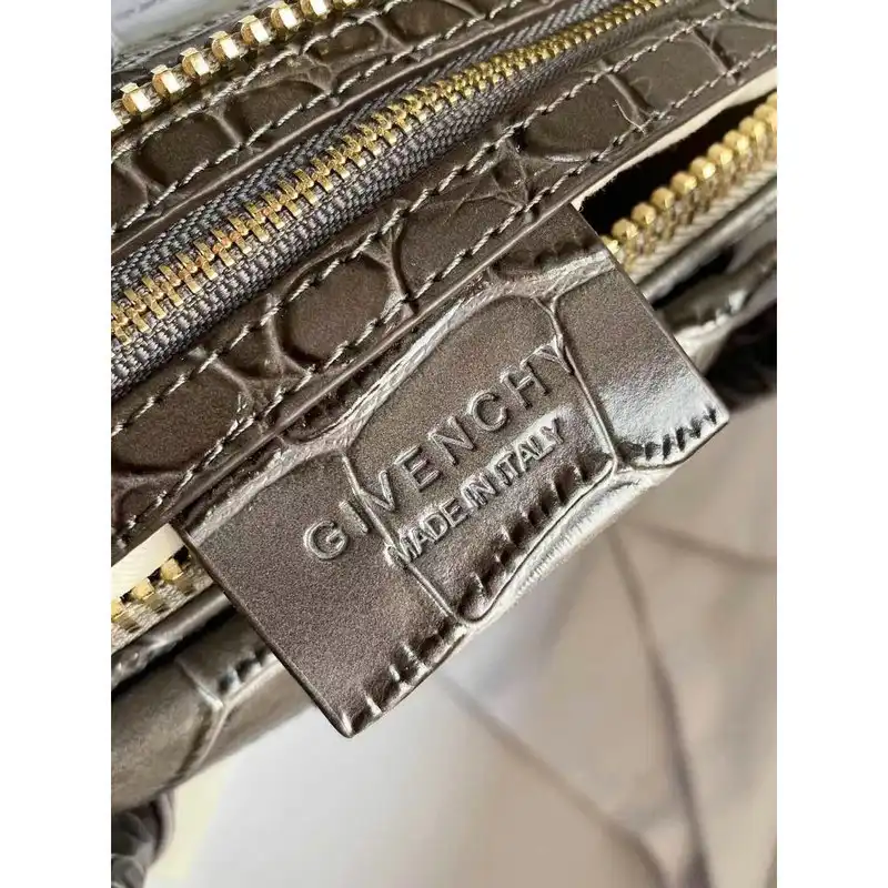 Givenchy Bag 2203RF0010