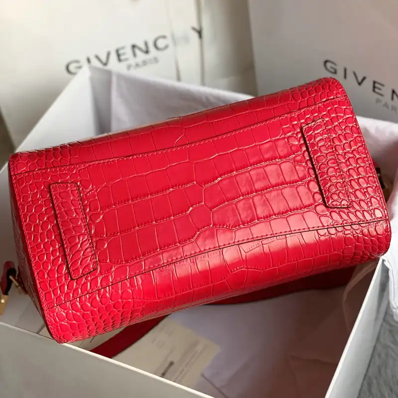 Fashionrepsfam ru Givenchy Bag 2203RF0012