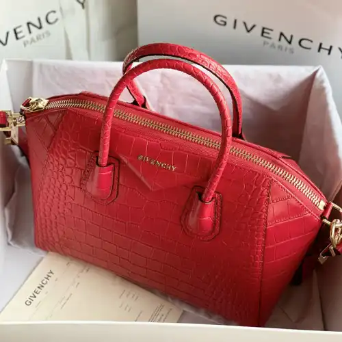 Givenchy Bag 2203RF0012