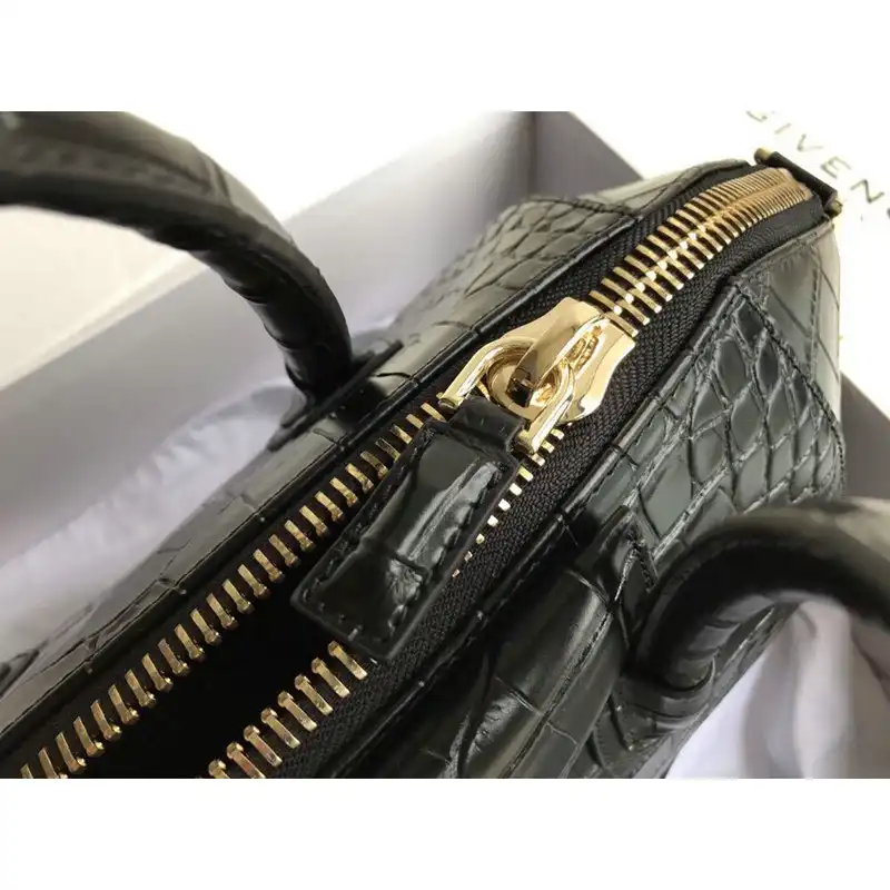 Givenchy Bag 2203RF0014