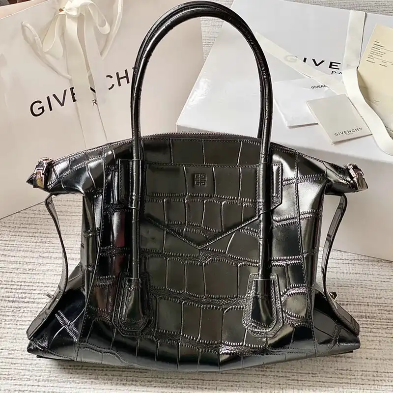 Official Brother Sam Givenchy Bag 2203RF0015