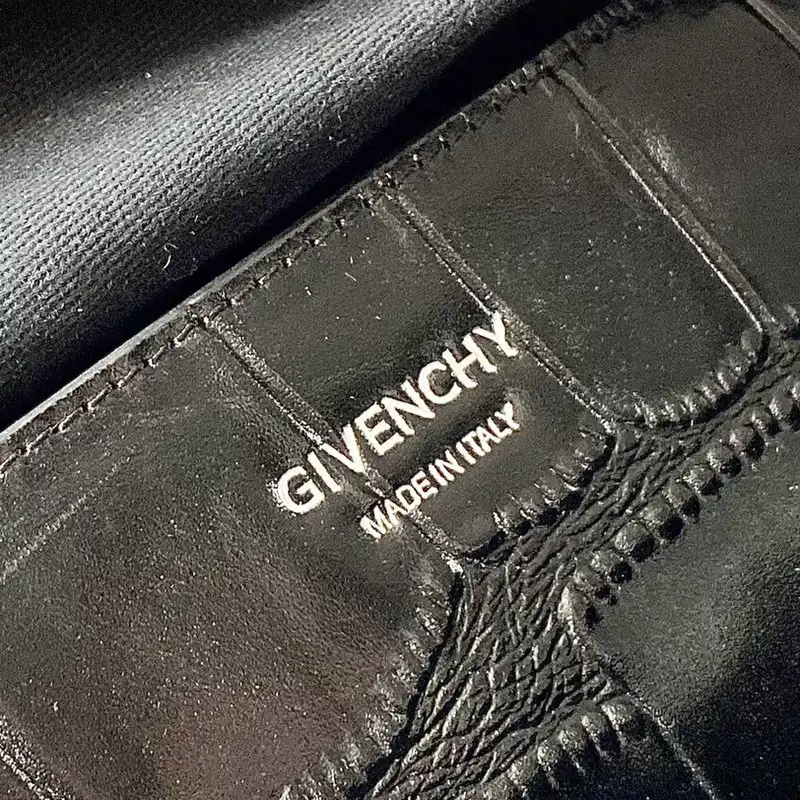 Fashionrepsfam ru Givenchy Bag 2203RF0015