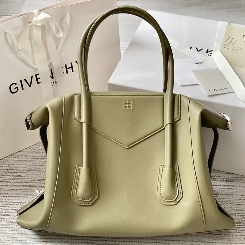 Givenchy Bag 2203RF0016