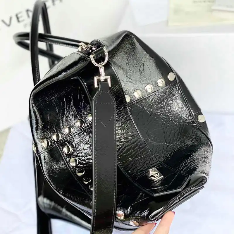 Givenchy Bag 2203RF0021