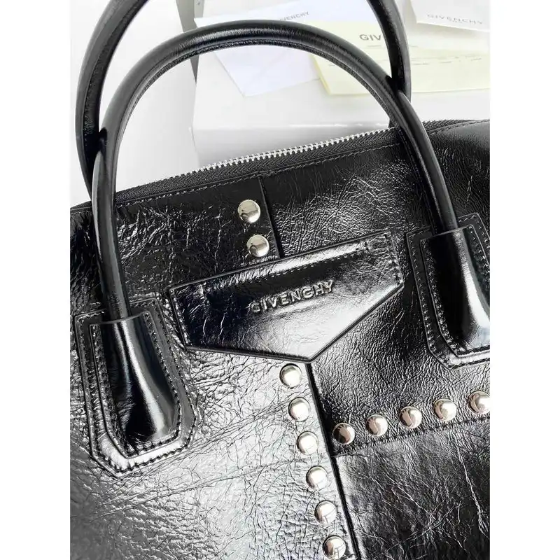 Givenchy Bag 2203RF0021